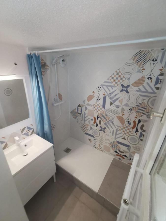 Appartement 2 Chambres Avec Piscine Face A La Mer A La Coudouliere Six-Fours-les-Plages Kültér fotó